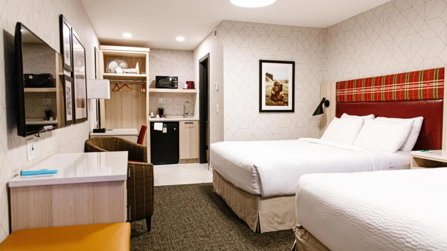 Mountaineer Lodge