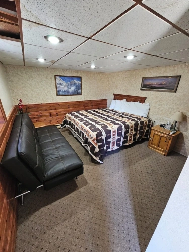 2 Bedrooms Suite
