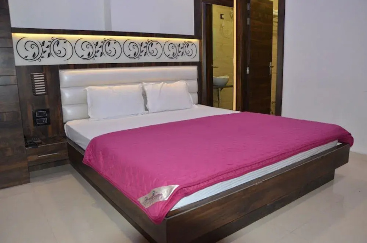Anjali Mahal Hotel