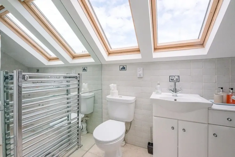 2 Bedrooms Cottage