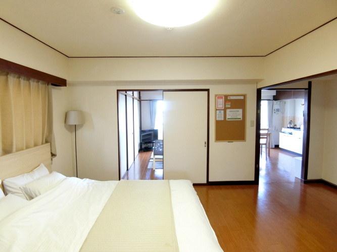 2 Bedrooms Apartment