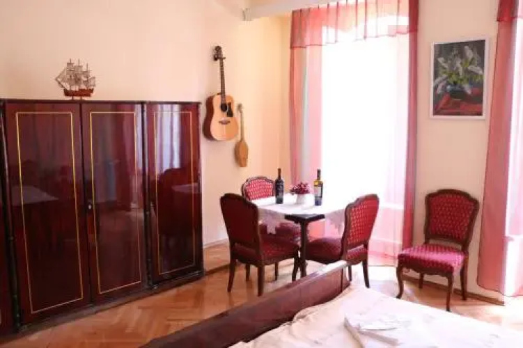 K&N Guesthouse