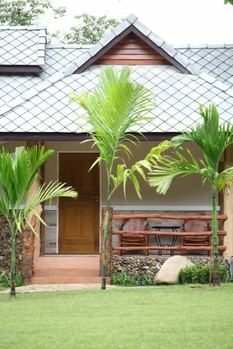Deluxe Triple room with balcony