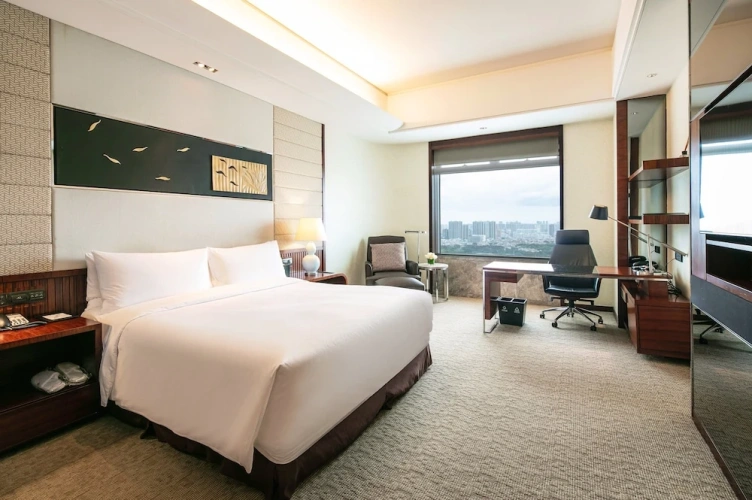 Classic Double room with lake view
