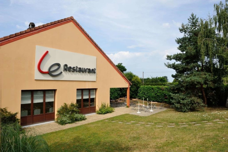 Campanile Moulins - Avermes