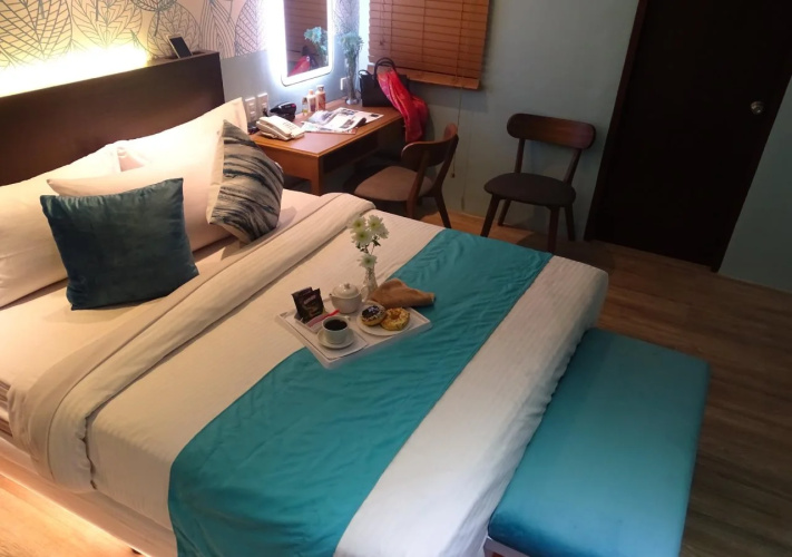 Red Mango Suites