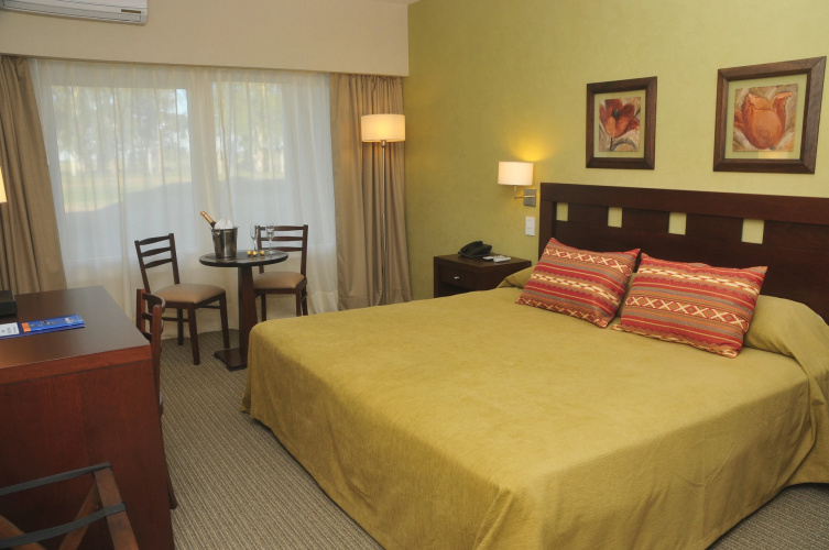 Howard Johnson Trenque Lauquen