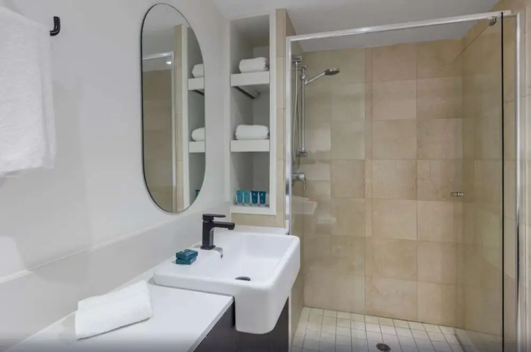 Sydney Suites