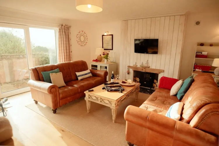 Luxury Cottage Eco Tub Logfire