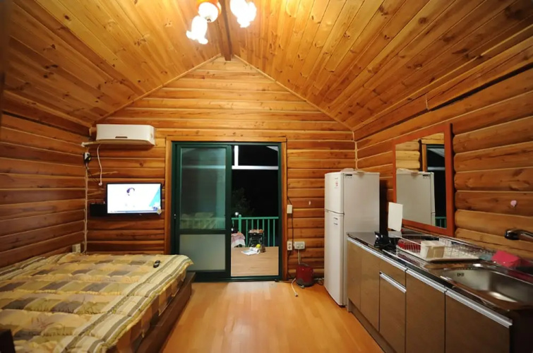 Jirisan Valley Pension