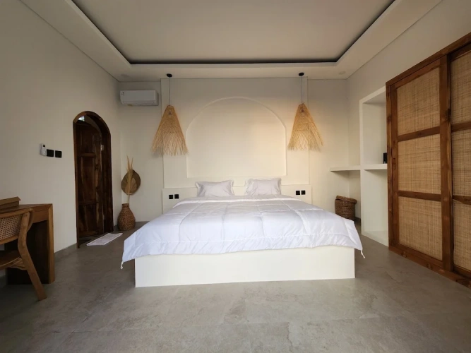 1 Bedroom Deluxe Suite with pool view