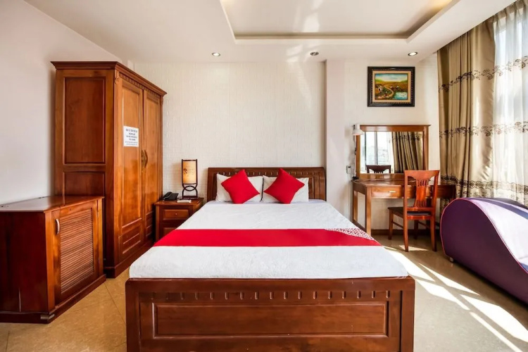 Oyo 434 Hoang Long Hotel