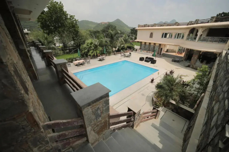 Vache Farm Stay