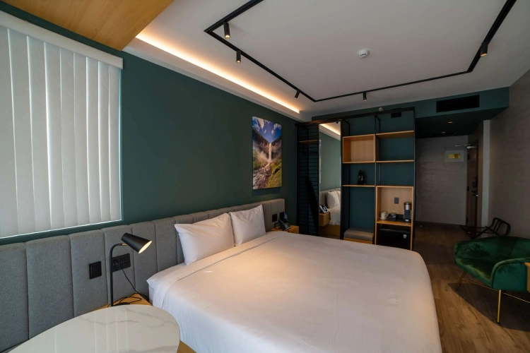 Double Suite
