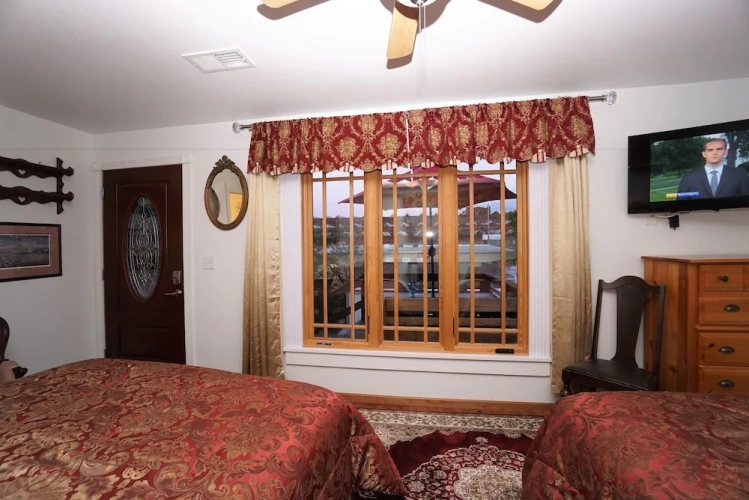 Quadruple Cottage