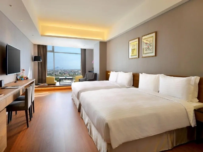 Deluxe Family Suite