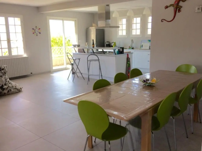 3 Bedrooms Villa