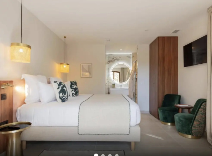 Deluxe Double room