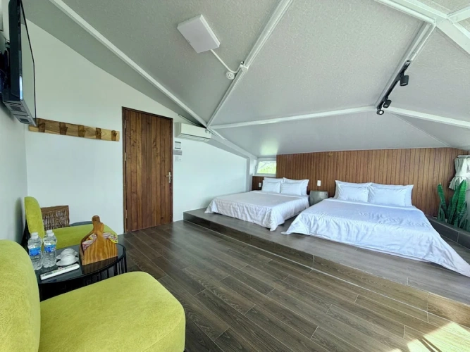 Deluxe Quadruple room