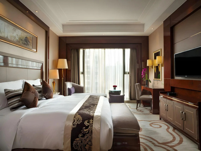 Embassador International Hotel