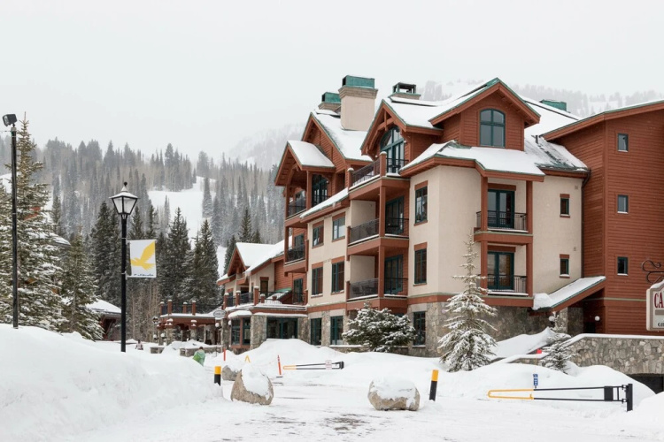 4416 - Two Bedroom Deluxe Creekside Condominiums 2 Condo by RedAwning