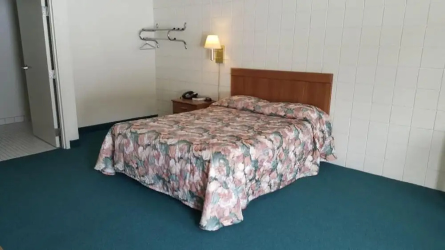 Oakridge Motel