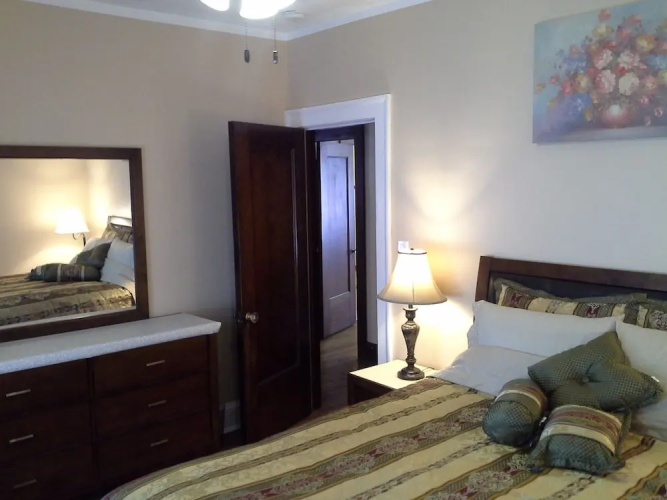 JARVIS West Blvd 3BD Suites by Edgewater Park & Downtown