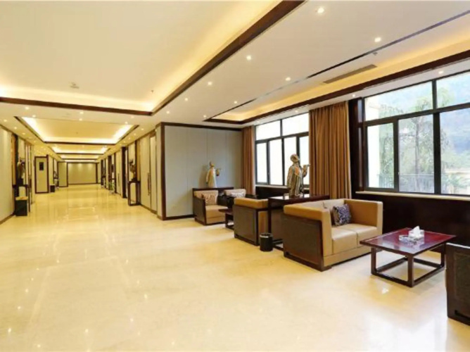 Tongjing River Hotel