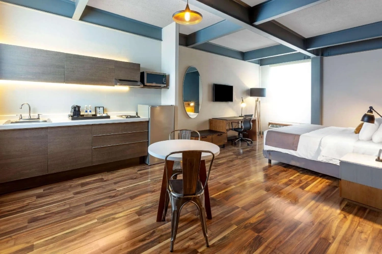 Double Suite