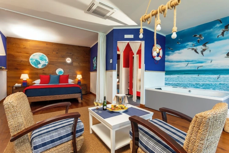 Deluxe Double Suite with balcony and with sea view
