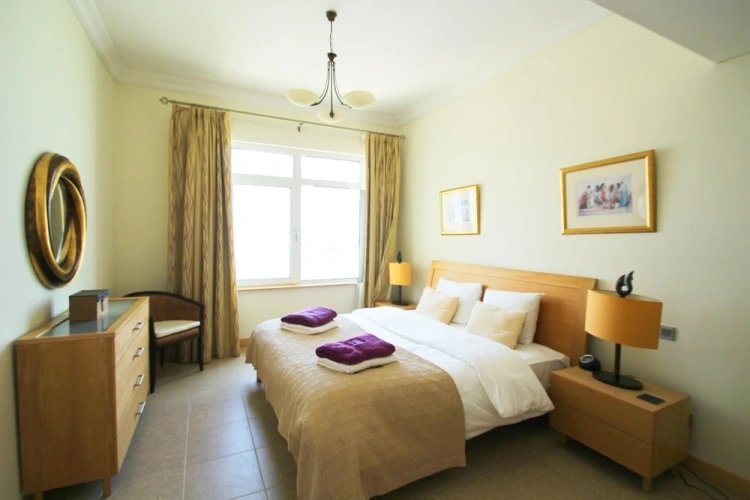 2 Bedrooms Apartment with sea view