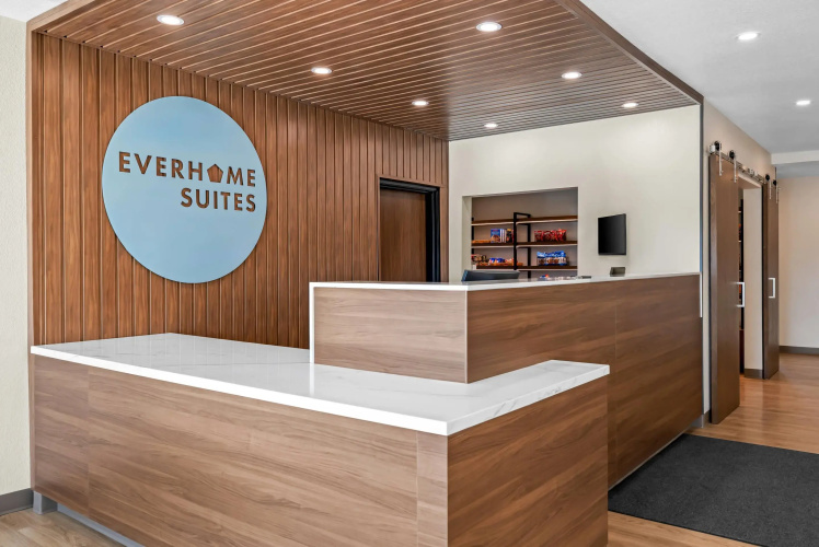 Everhome Suites Rochester Greece