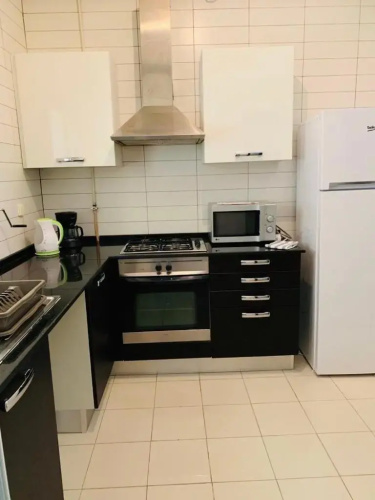 The Perfect Flat, Lac 2, Tunis