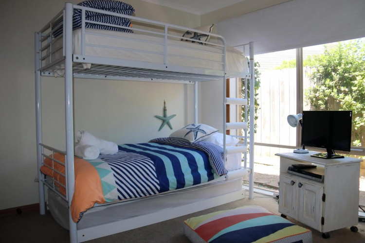 Stylish 2 Bedroom Unit