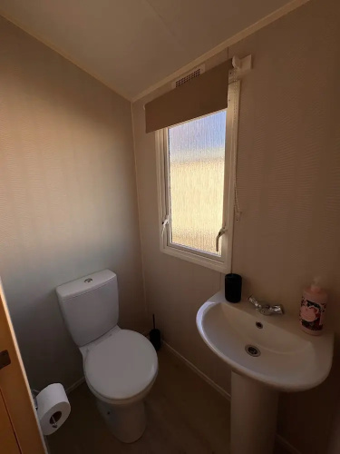3 Bed Caravan - Side Gated Decking, Wifi, Pets