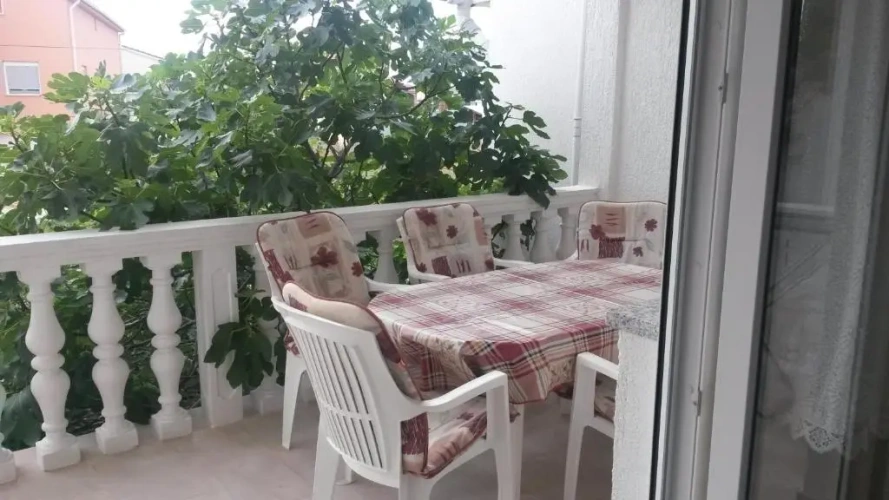 Apartment with balcony