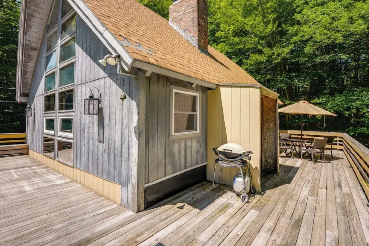 West Dover Home - Steps to Mount Snow Resort!