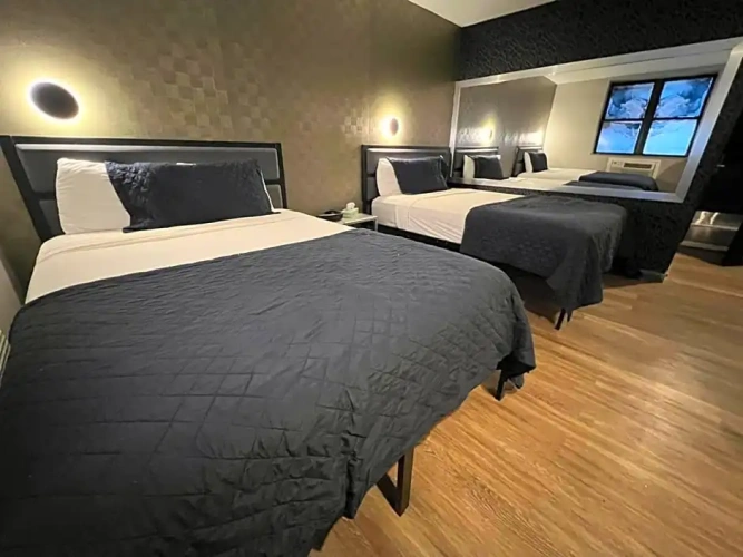 Deluxe Quadruple room