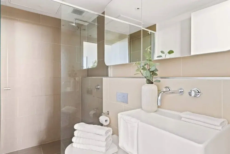 2 Bedrooms Apartment