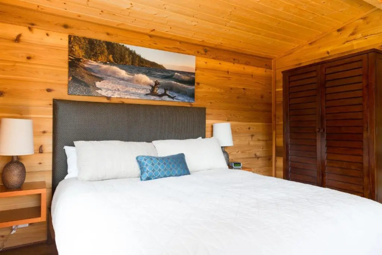 Snug Harbor Resort