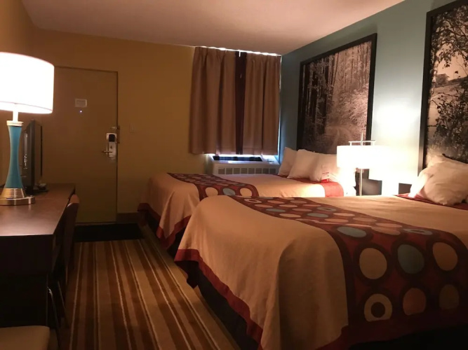 Super 8 Thunder Bay