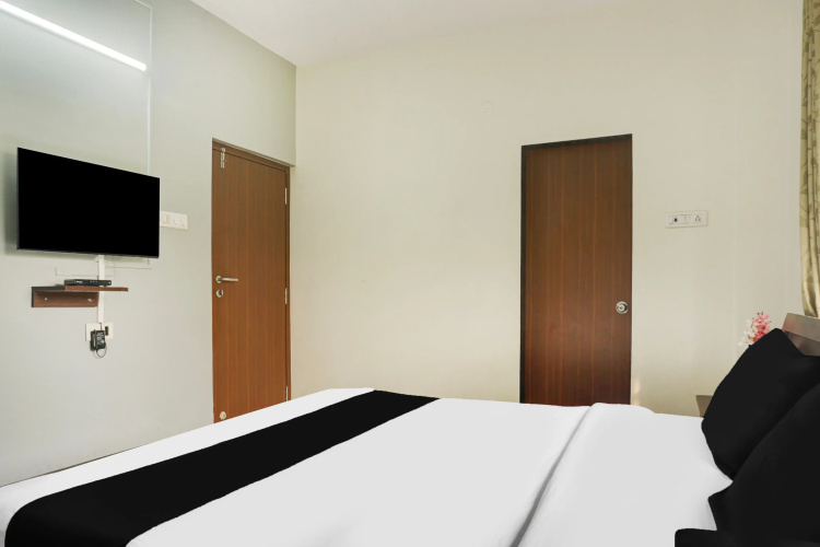 OYO Flagship 81602 Hotel Mv Galaxy