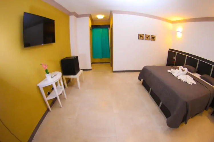 FrioHot Hotel
