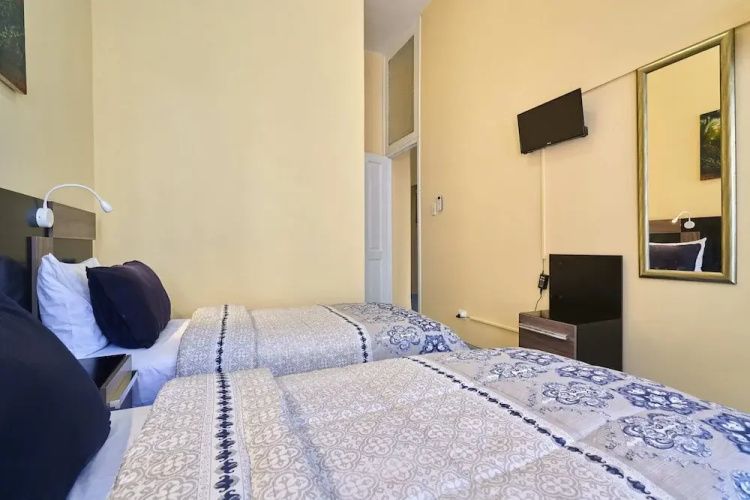 Hostal Factoría Habana