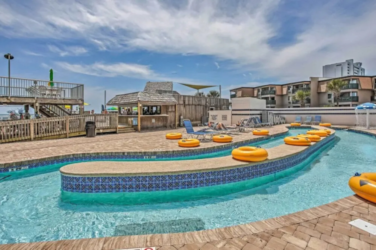 Steps to Shore: Beachfront Studio w/ Pool Access!