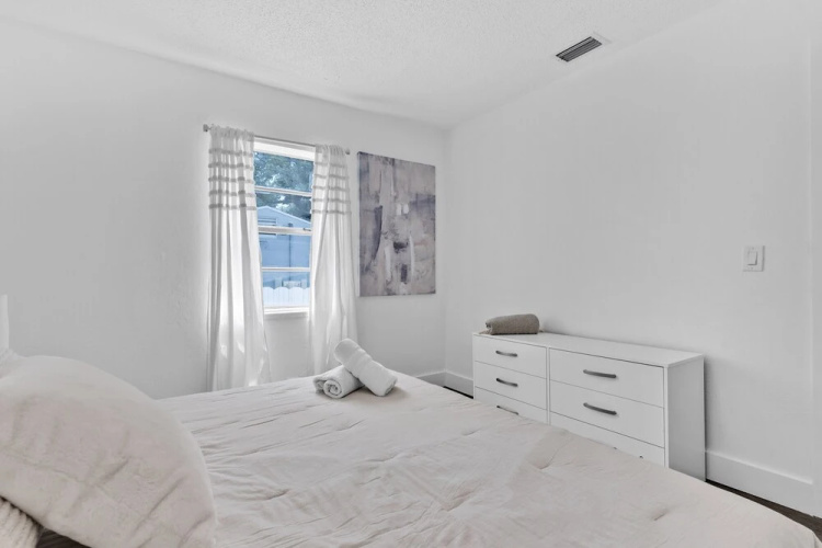 Upper Design District 3BD Home w/Jacuzzi and Backyard