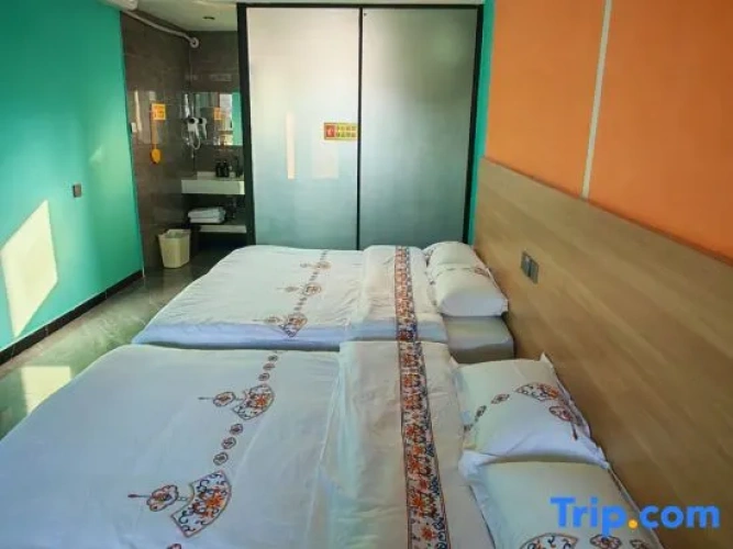3 Bedrooms Standard room with balcony