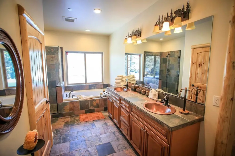 1648 - Luxury on Eagle Ridge by RedAwning