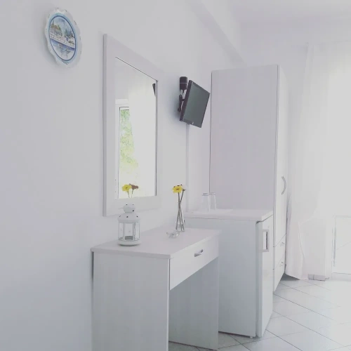 Standard Triple room with balcony and with sea view