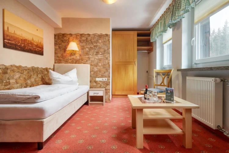 Classic Single room with balcony
